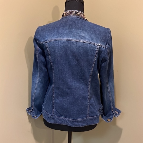 CHICO'S Cheetah Chic Beaded‎ Denim Jacket~Size 1 - Picture 3 of 4